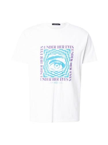 T-shirt 'UNDER HER EYES'