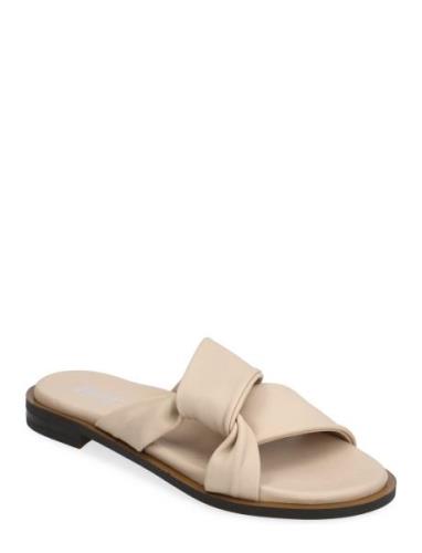 Asymetric Flat Beige Apair