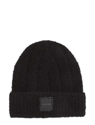 Modern Patch Chunky Beanie Black Calvin Klein