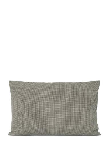 Maddie Cushion Green STUDIO FEDER