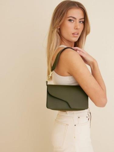 ATP ATELIER - Axelremsväskor - Turtle - Assisi Leather Shoulder Bag - ...