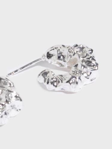 Muli Collection - Örhängen - Silver - Structured Earrings 18mm - Smyck...