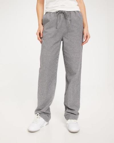 Nelly - Rutigt/Randigt - Comfy Casual Pants