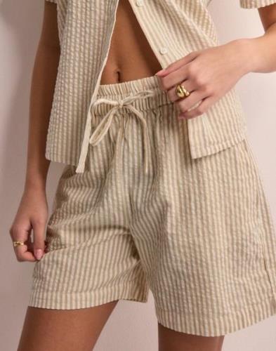 Pieces - Beige - Pcsally Hw Loose String Shorts Noos