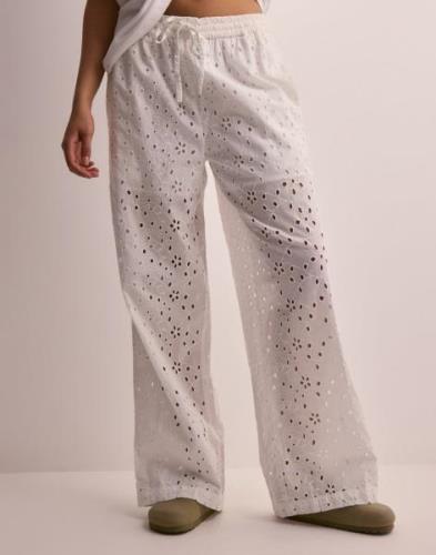 Pieces - Vit - Pcwendy Mw Broderie Angalise Pant D