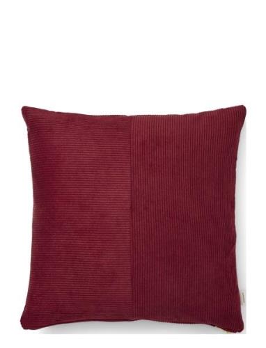 Wille 45X45 Cm Home Textiles Cushions & Blankets Cushions Red Complime...