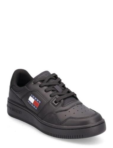 Tjw Retro Basket Ess Låga Sneakers Black Tommy Hilfiger