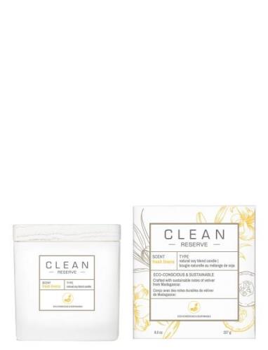 CLEAN Space Fresh Linens Candle Nude