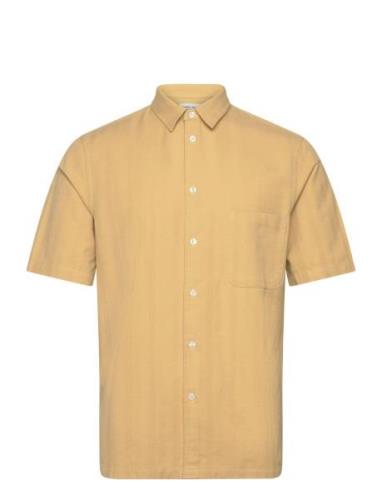 Sataro Nj Shirt 15138 Designers Shirts Short-sleeved Yellow Samsøe Sam...