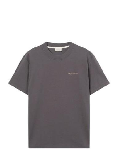 Residence Graphic Tee Tops T-shirts Short-sleeved Grey Pompeii