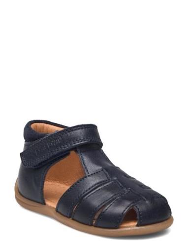 Pom Pom Starters™ Velcro Sandal Marinblå