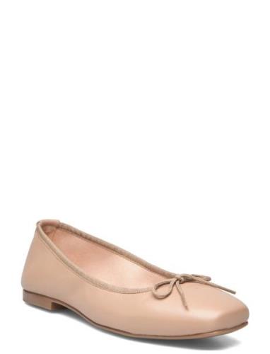 Biaemily Karré Ballerina Smooth Leather Ballerinaskor Ballerinas Beige...