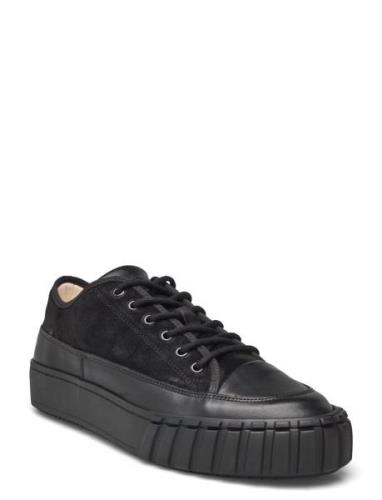 Karma Low U Suede Låga Sneakers Black Sneaky Steve