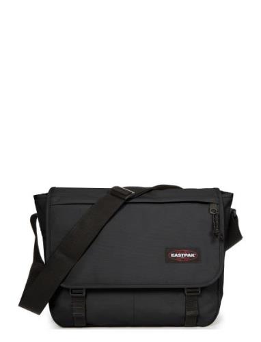 Delegate + Axelväska Väska Black Eastpak