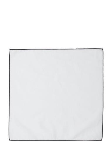 Hankie With Contrast Bröstnäsduk White Lindbergh Black